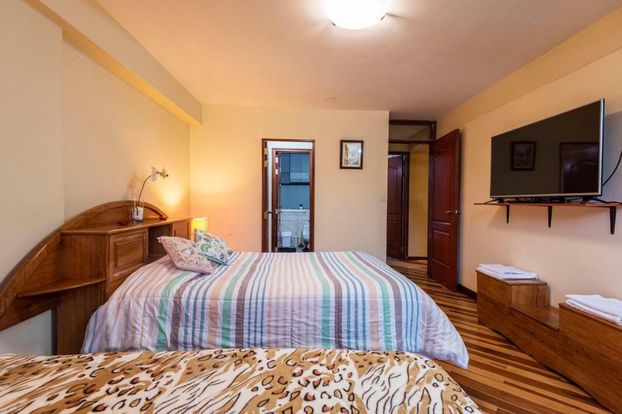 Espacioso Confortable Apartamento Familia クスコ エクステリア 写真